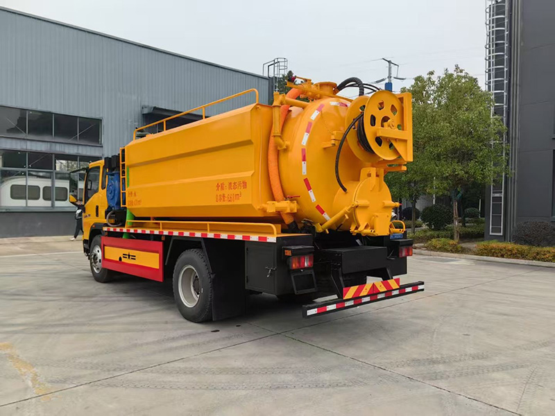 重汽豪沃14方清洗吸污車